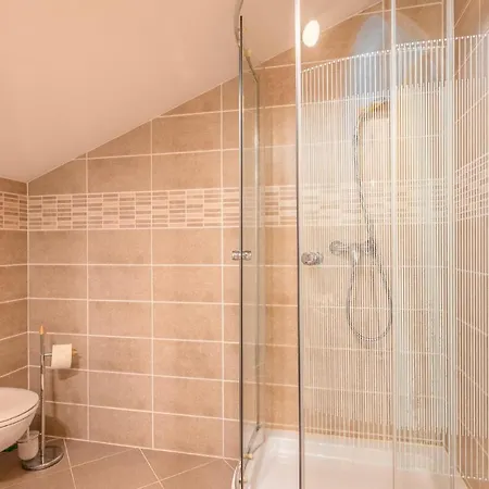 Gorgeous In With Wifi Apartament